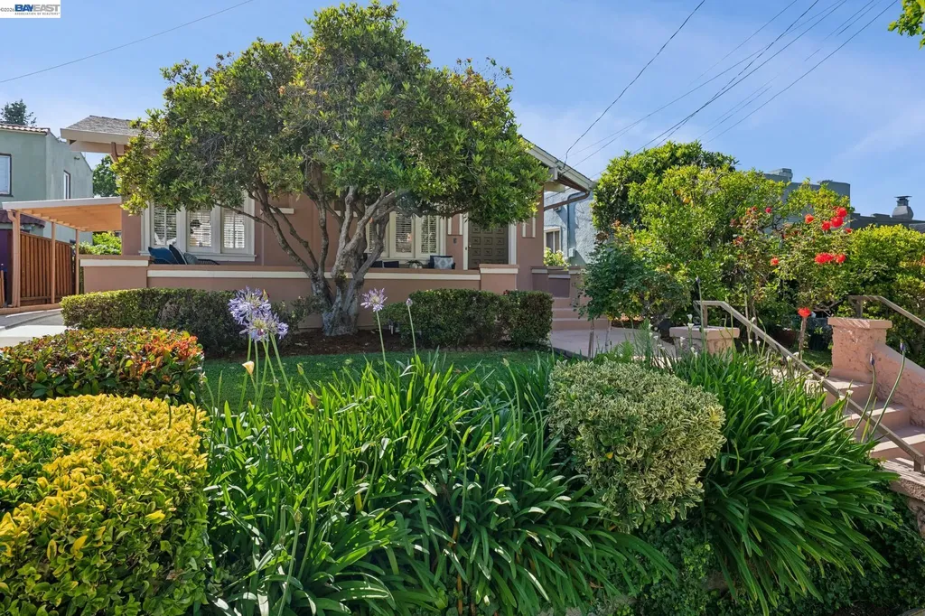 3244 Fernside Boulevard Alameda CA 94501
