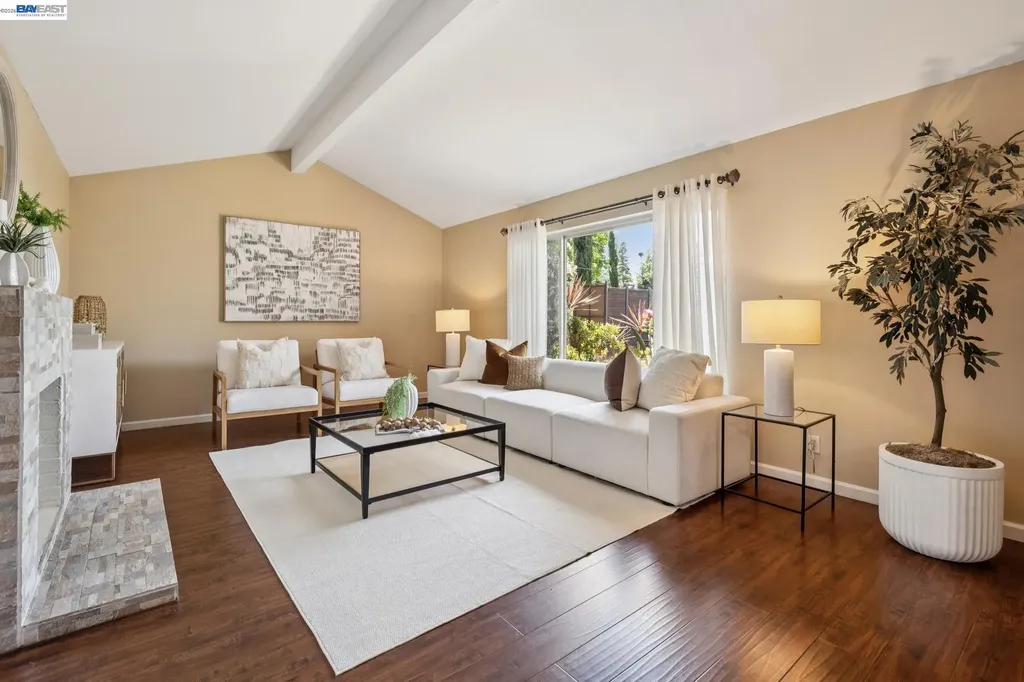 33166 Basswood Avenue Union City CA 94587