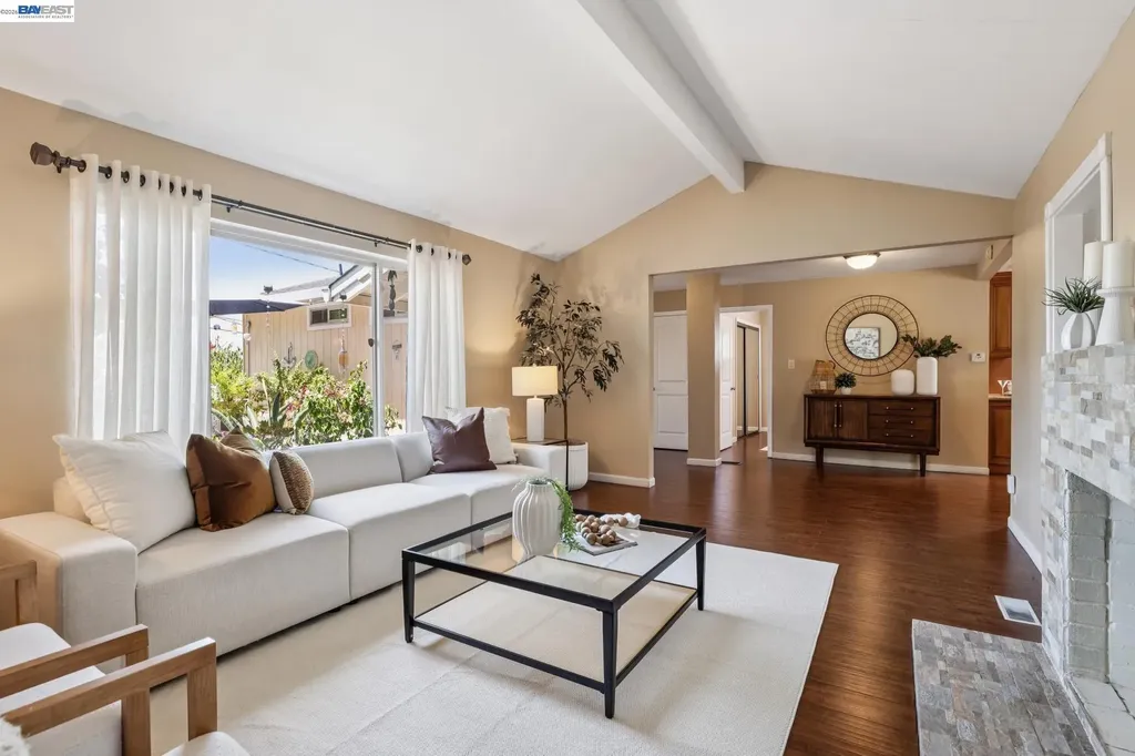 33166 Basswood Avenue Union City CA 94587