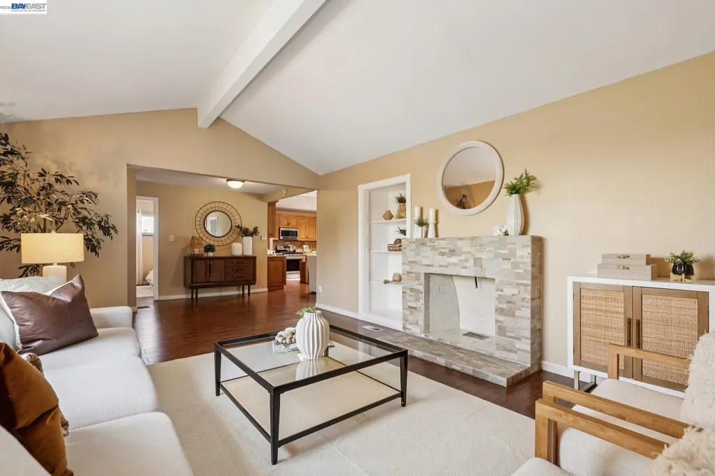 33166 Basswood Avenue Union City CA 94587
