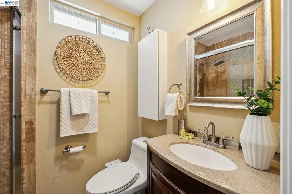 33166 Basswood Avenue Union City CA 94587