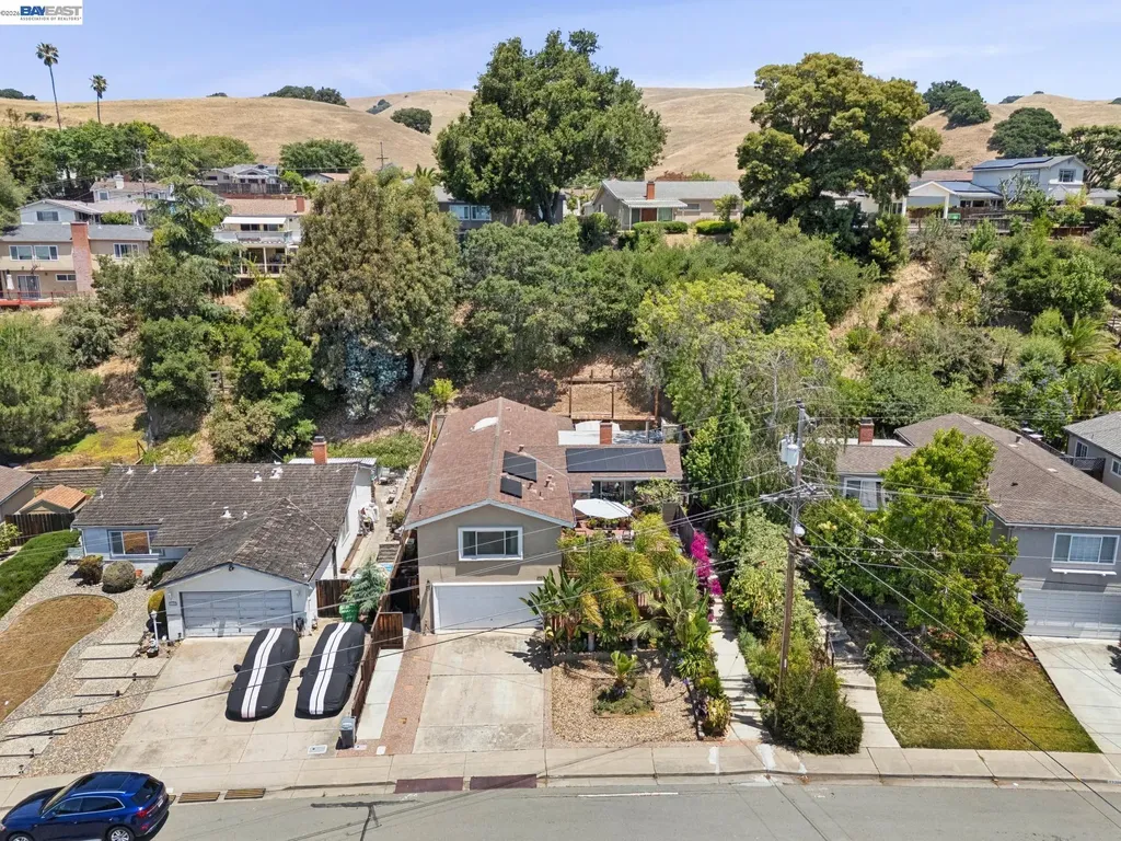 33166 Basswood Avenue Union City CA 94587