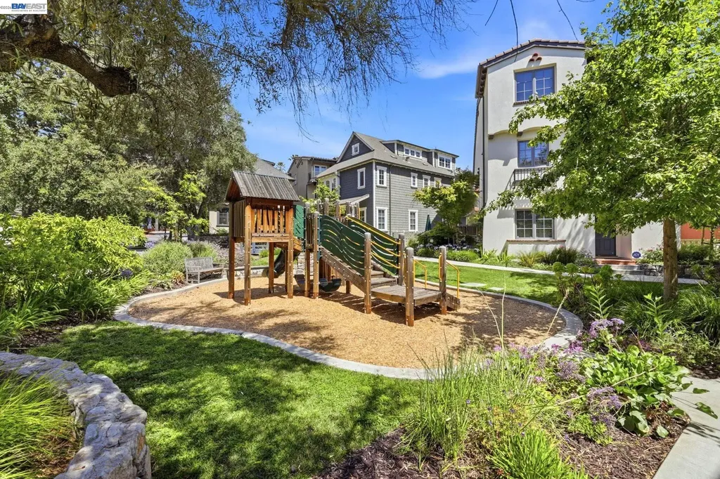43124 Calle Sagrada Fremont CA 94539