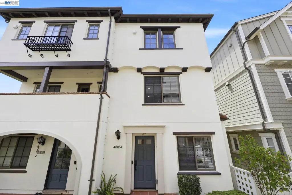 43124 Calle Sagrada Fremont CA 94539