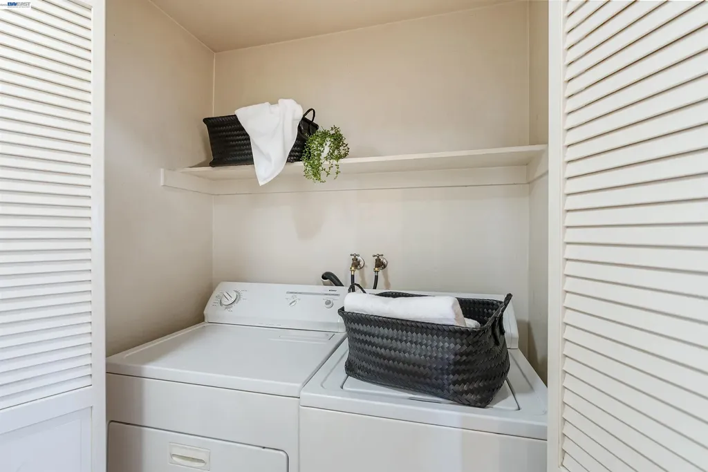 2742 East Court Richmond CA 94806