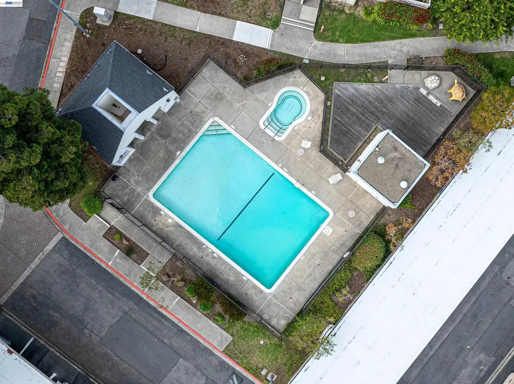 2742 East Court Richmond CA 94806