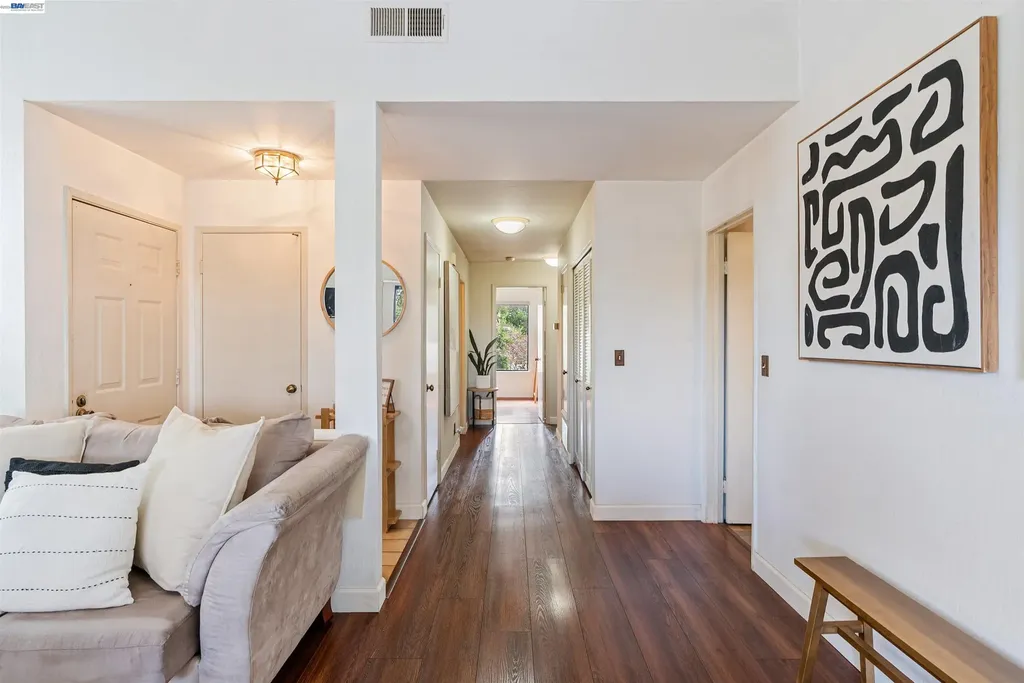 2742 East Court Richmond CA 94806