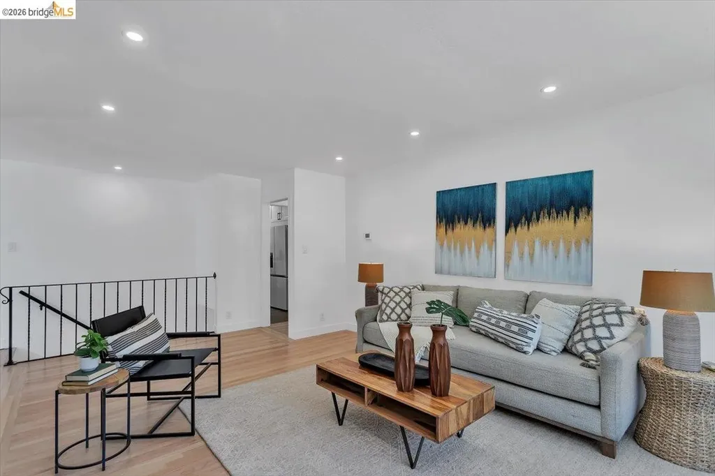 3830 Malcolm Avenue Oakland CA 94605