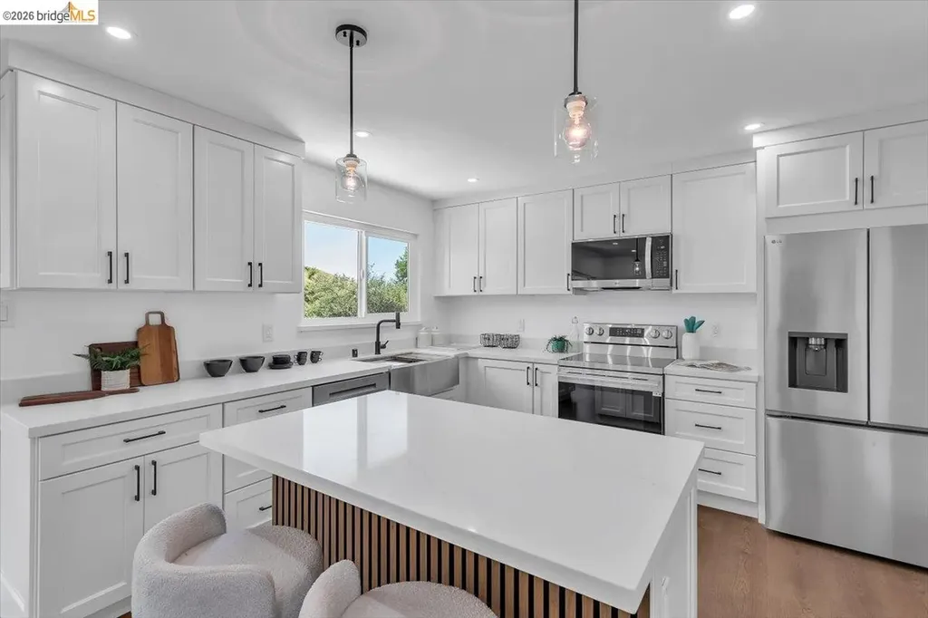 3830 Malcolm Avenue Oakland CA 94605