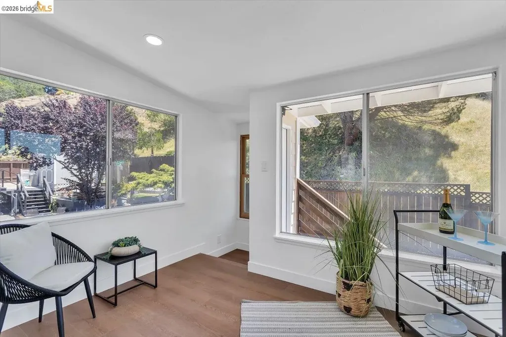 3830 Malcolm Avenue Oakland CA 94605