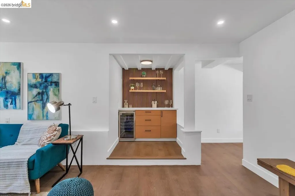 3830 Malcolm Avenue Oakland CA 94605