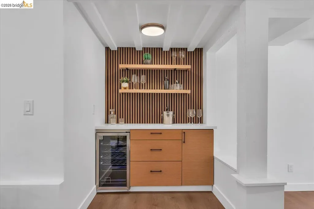 3830 Malcolm Avenue Oakland CA 94605
