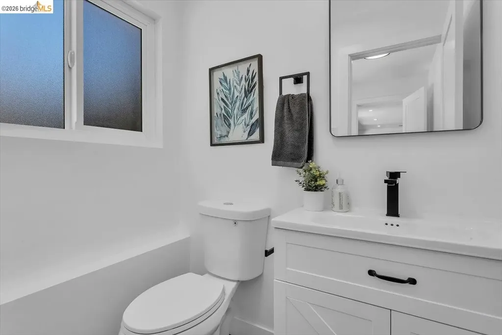 3830 Malcolm Avenue Oakland CA 94605