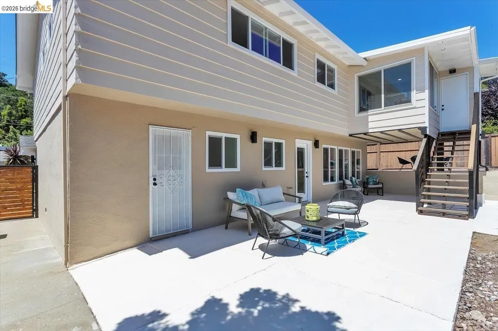3830 Malcolm Avenue Oakland CA 94605