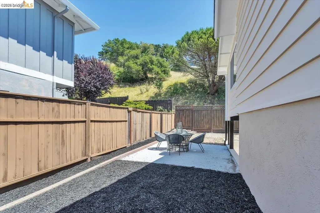 3830 Malcolm Avenue Oakland CA 94605