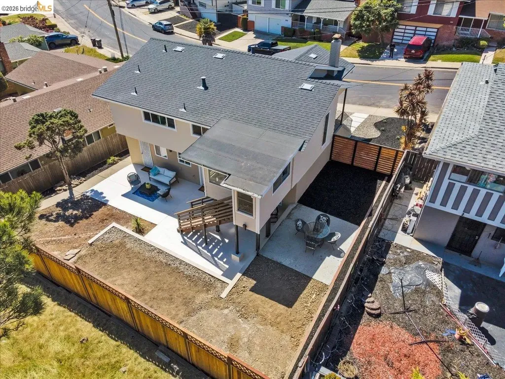3830 Malcolm Avenue Oakland CA 94605
