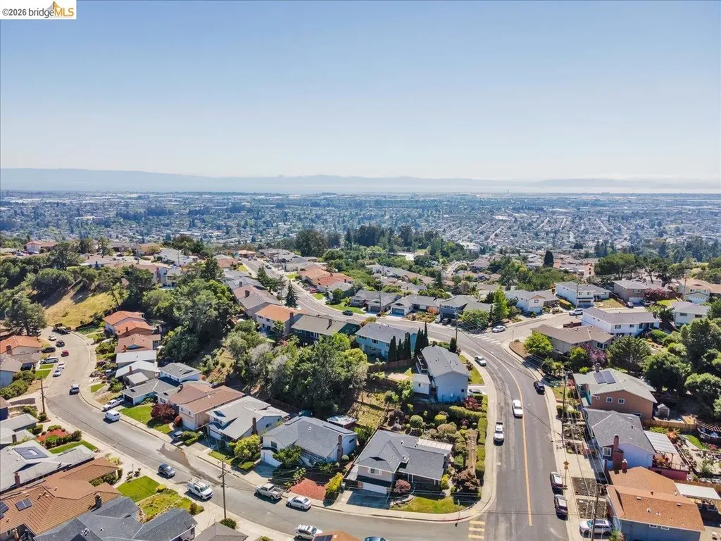 3830 Malcolm Avenue Oakland CA 94605