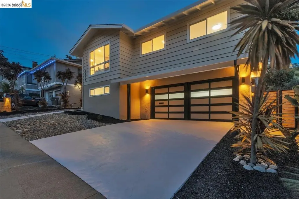 3830 Malcolm Avenue Oakland CA 94605