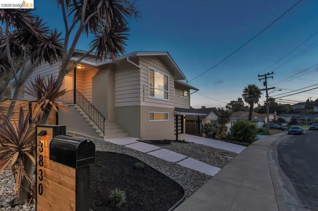 3830 Malcolm Avenue Oakland CA 94605