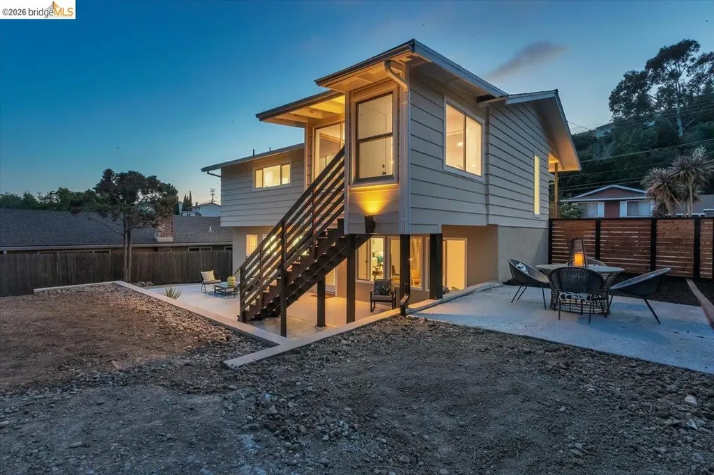 3830 Malcolm Avenue Oakland CA 94605