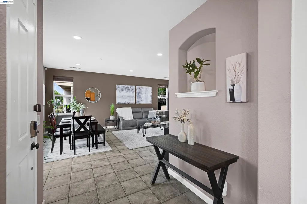 1574 Welford Circle Hayward CA 94544