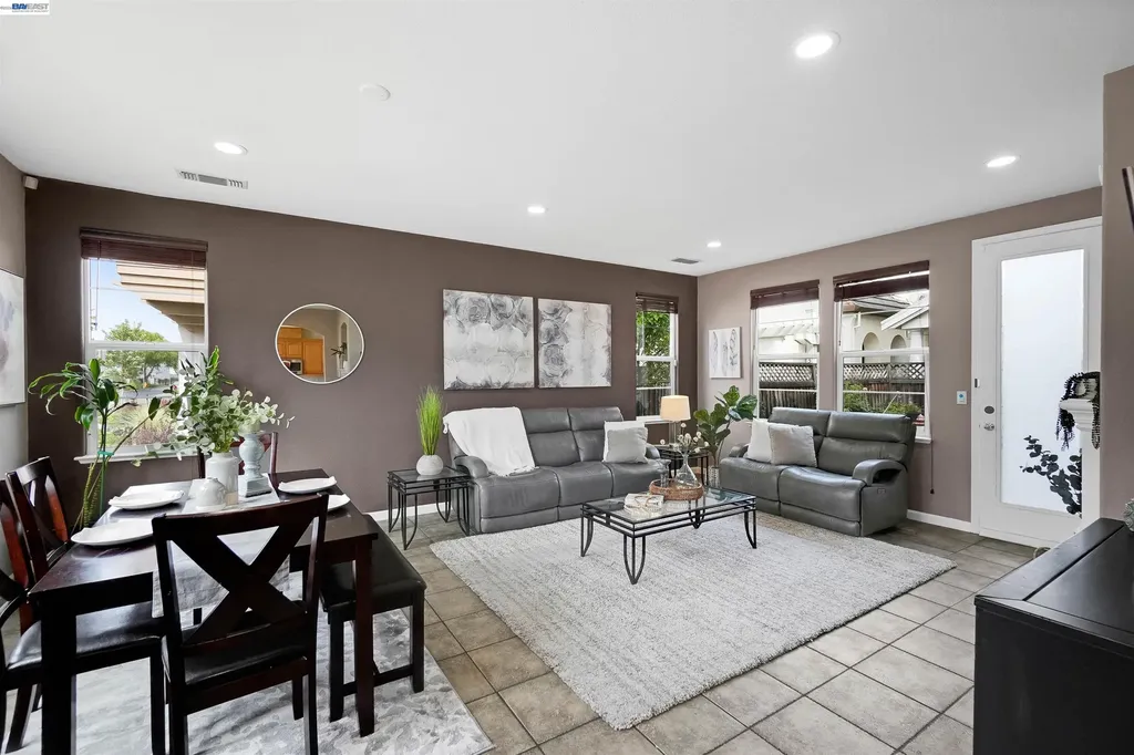1574 Welford Circle Hayward CA 94544