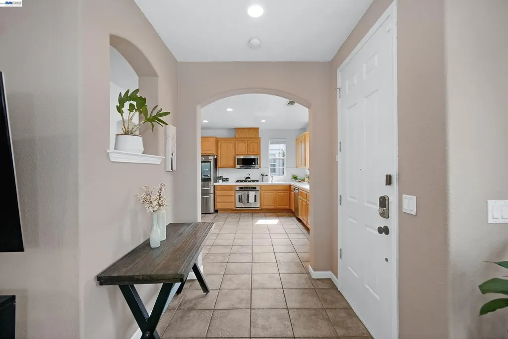 1574 Welford Circle Hayward CA 94544