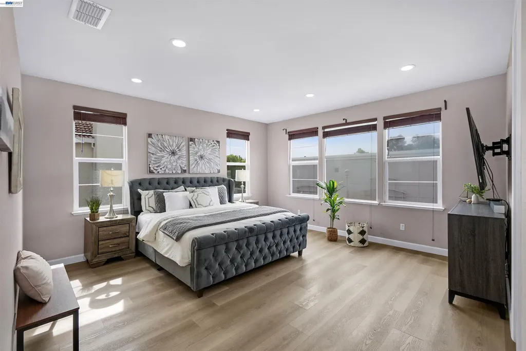 1574 Welford Circle Hayward CA 94544