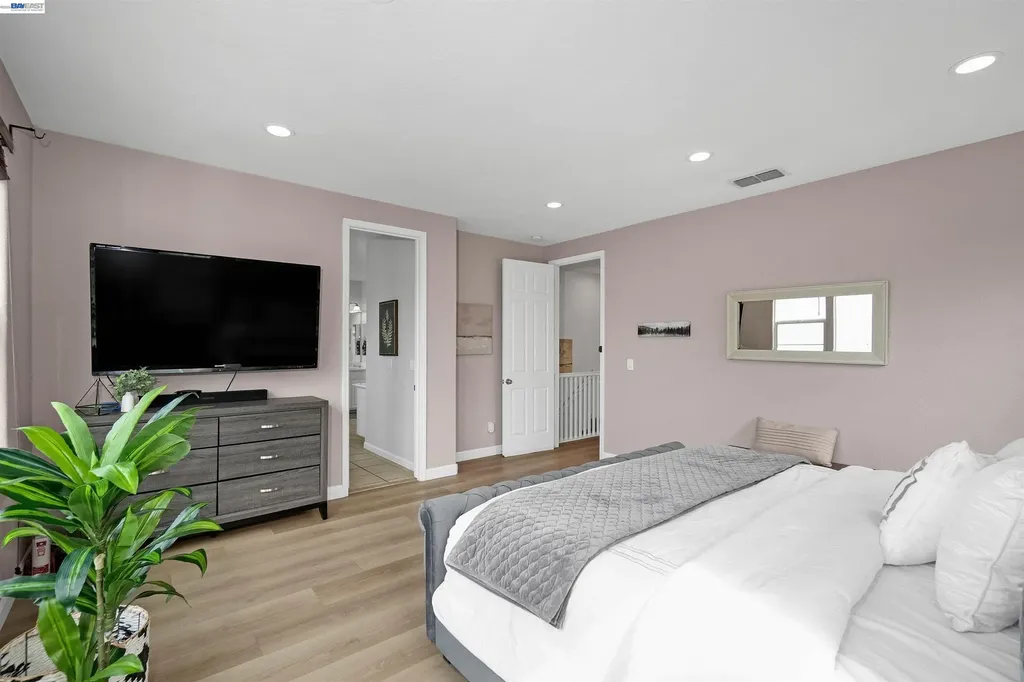 1574 Welford Circle Hayward CA 94544