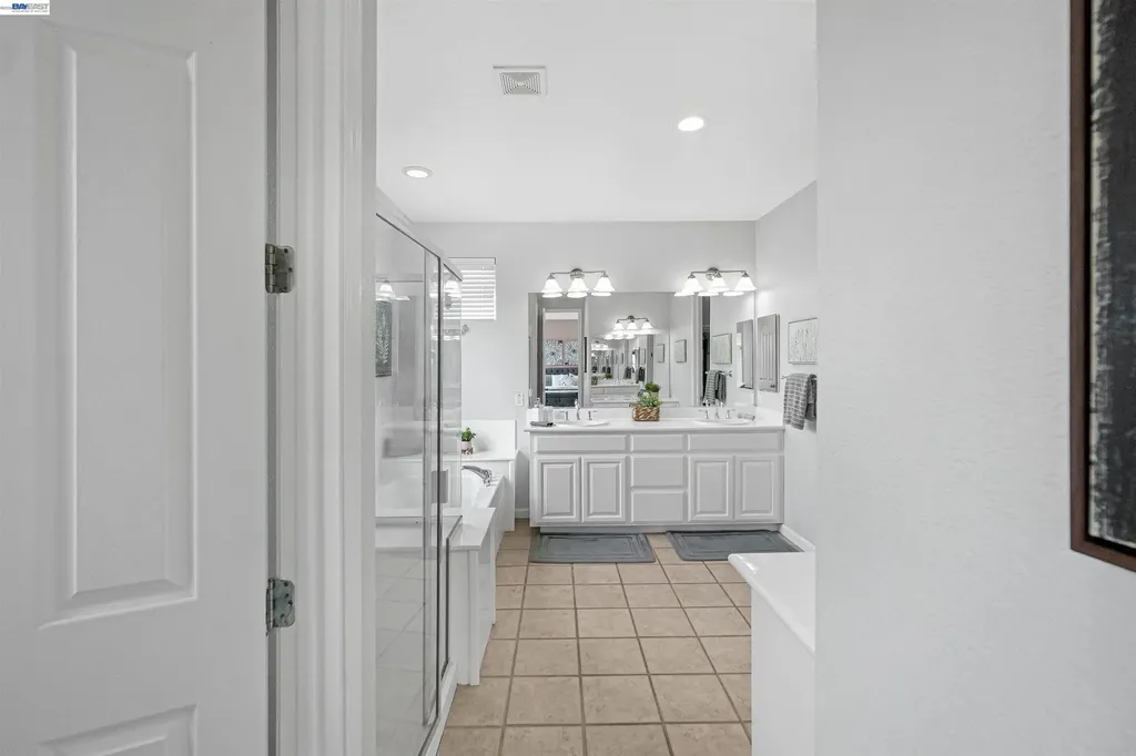1574 Welford Circle Hayward CA 94544