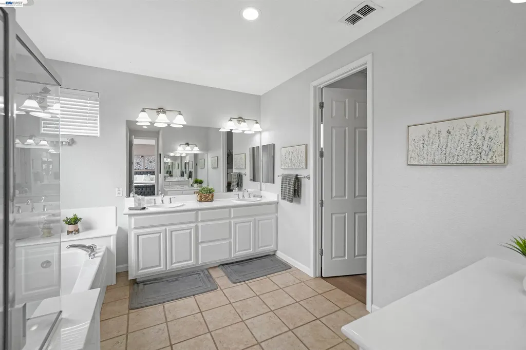 1574 Welford Circle Hayward CA 94544