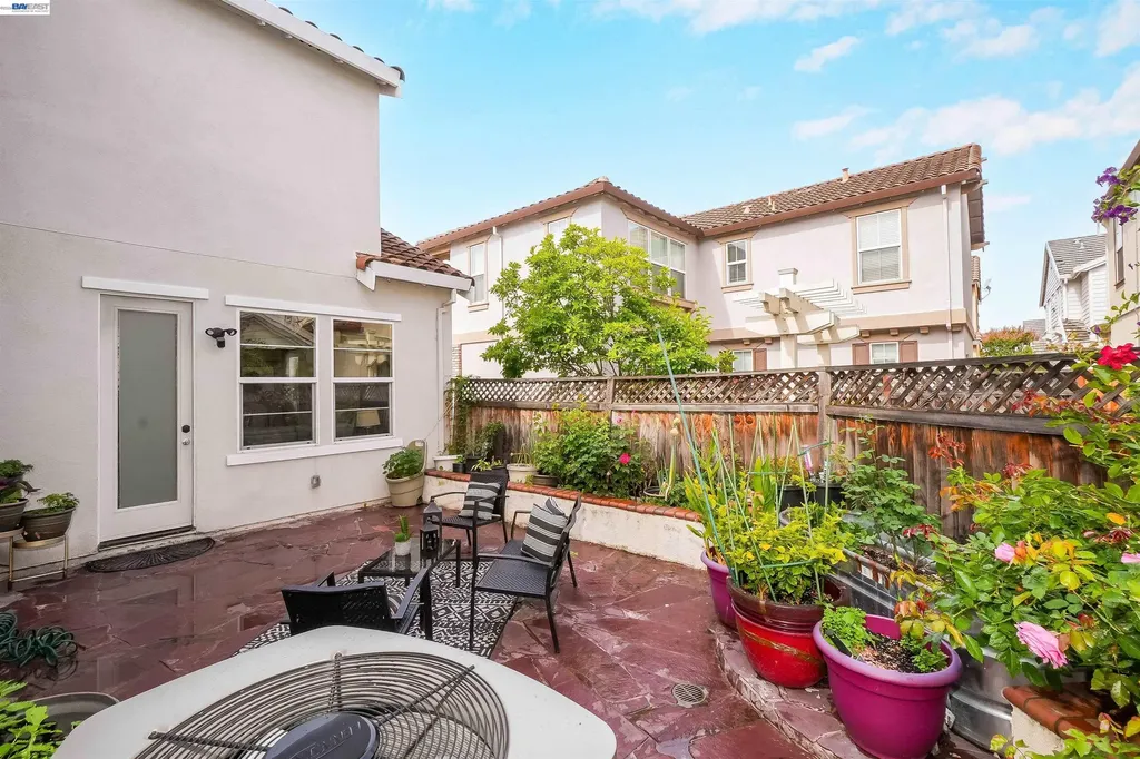 1574 Welford Circle Hayward CA 94544