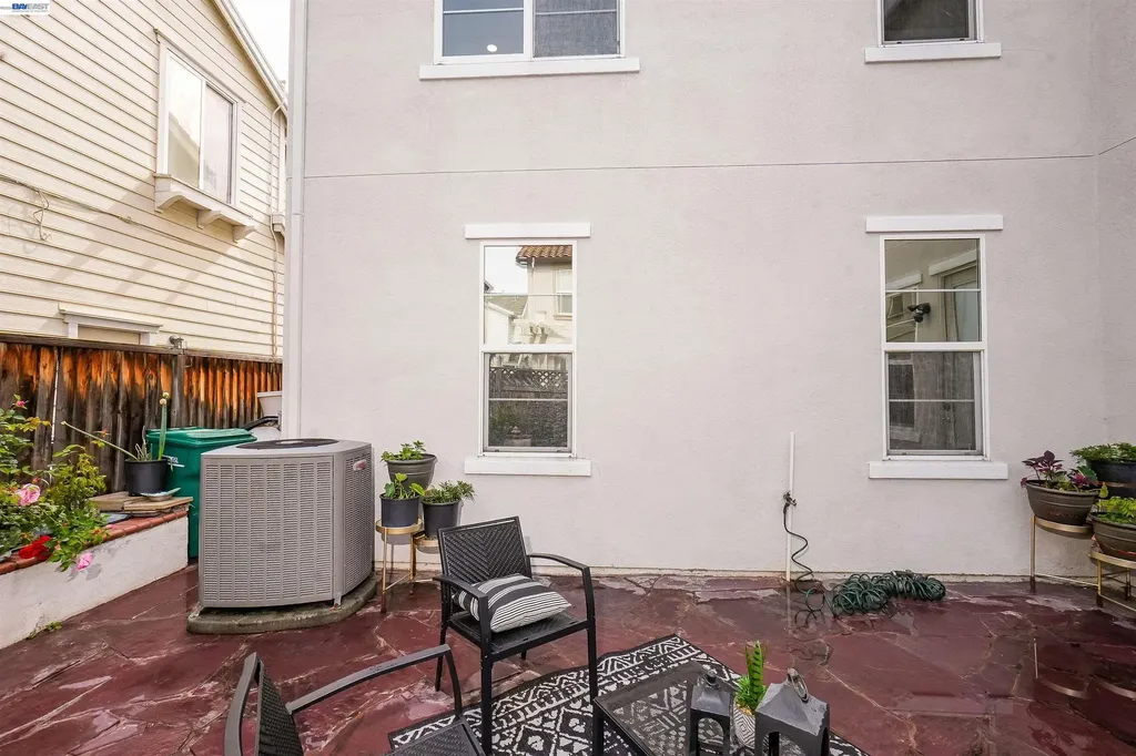 1574 Welford Circle Hayward CA 94544