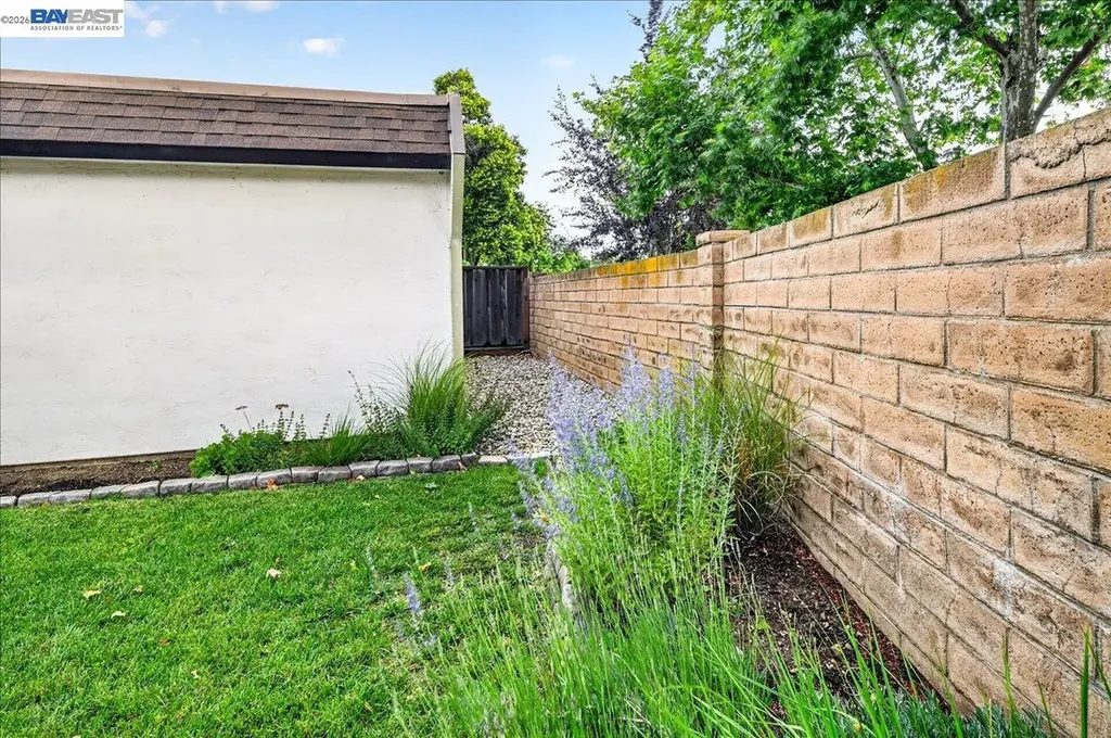 1939 De Vaca Way Livermore CA 94550