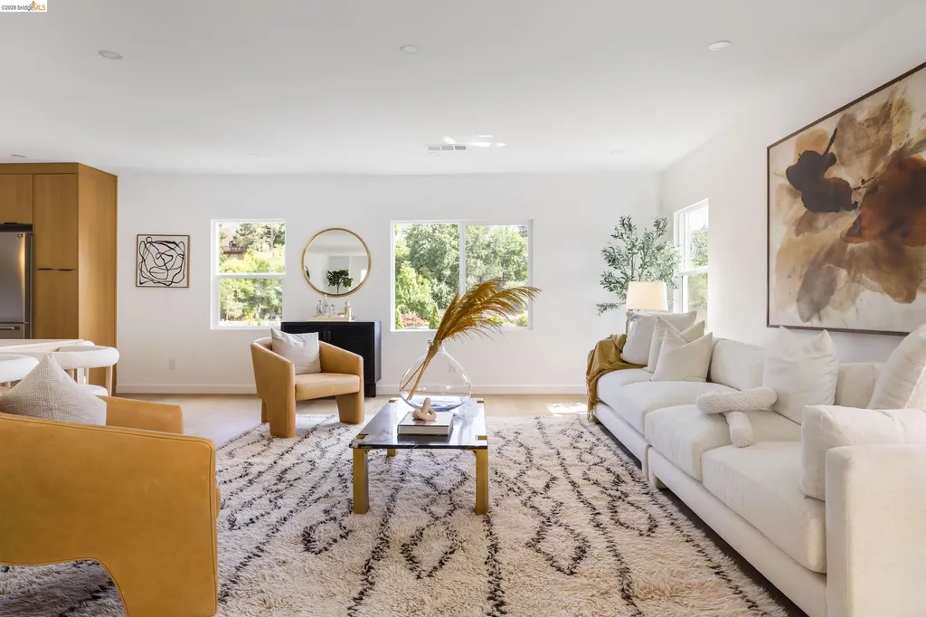 799 Santa Ray Avenue Oakland CA 94610
