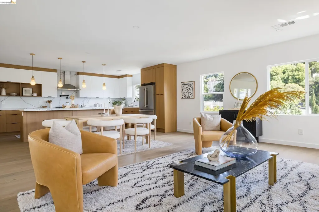 799 Santa Ray Avenue Oakland CA 94610