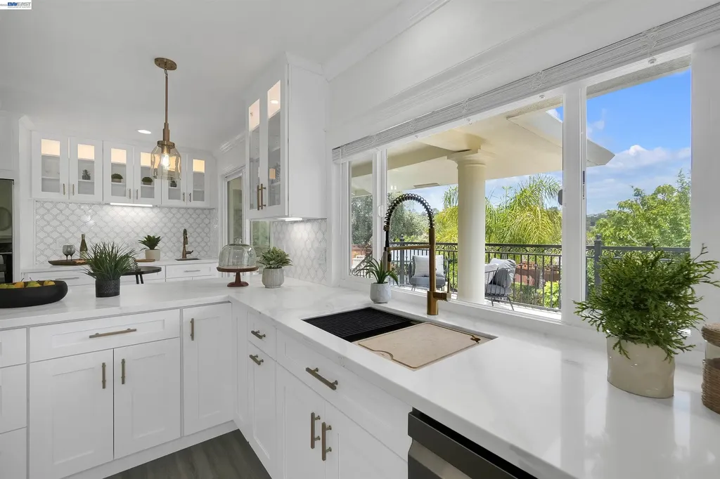27734 Fallen Leaf Court Hayward CA 94542