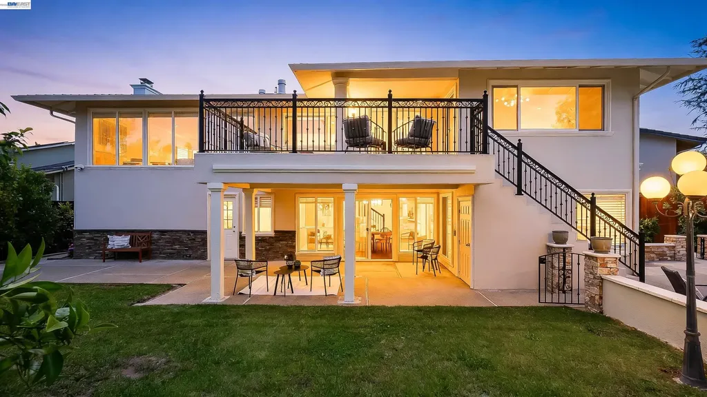 27734 Fallen Leaf Court Hayward CA 94542