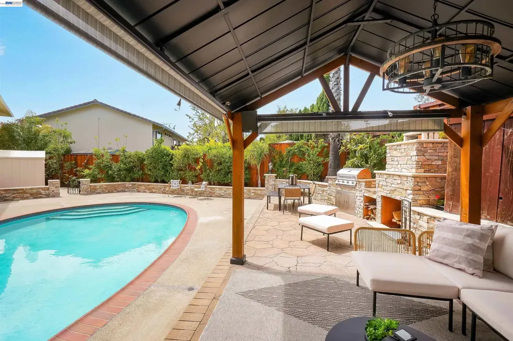 27734 Fallen Leaf Court Hayward CA 94542