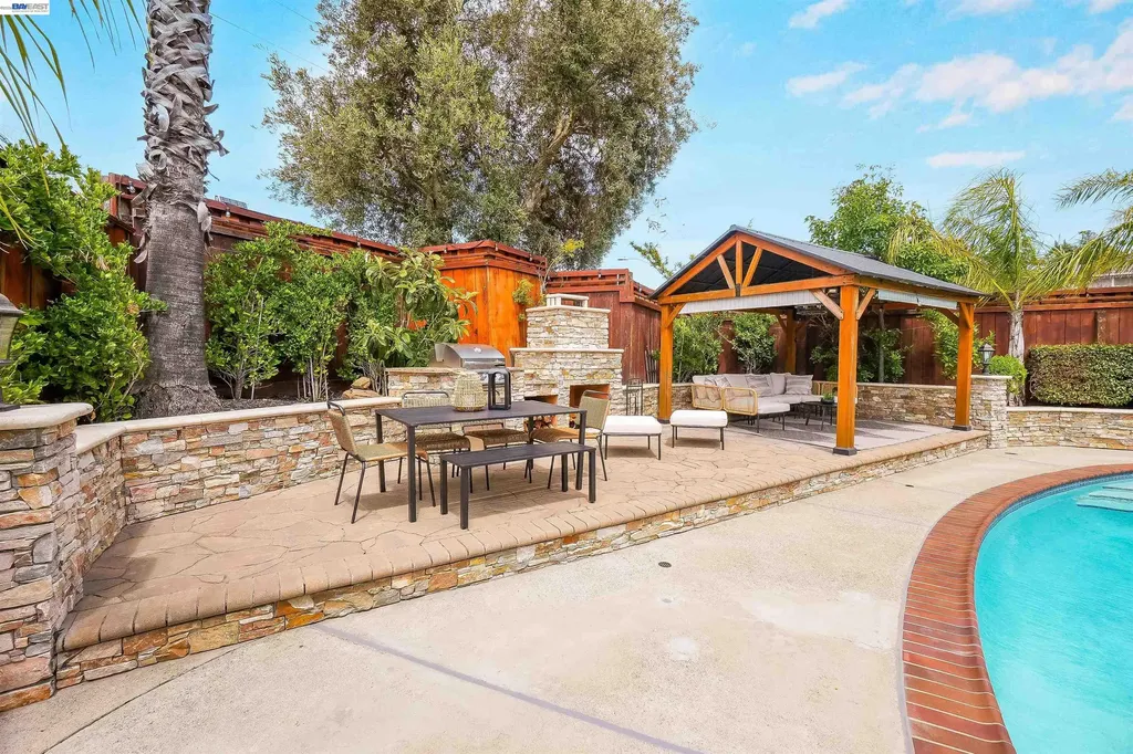 27734 Fallen Leaf Court Hayward CA 94542