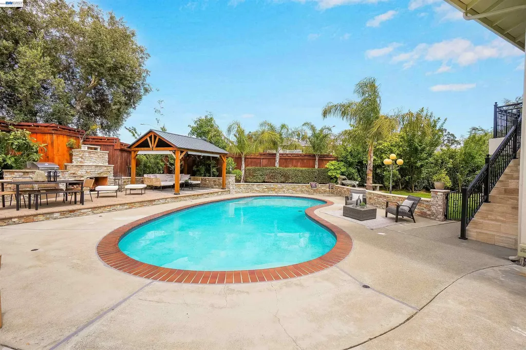 27734 Fallen Leaf Court Hayward CA 94542