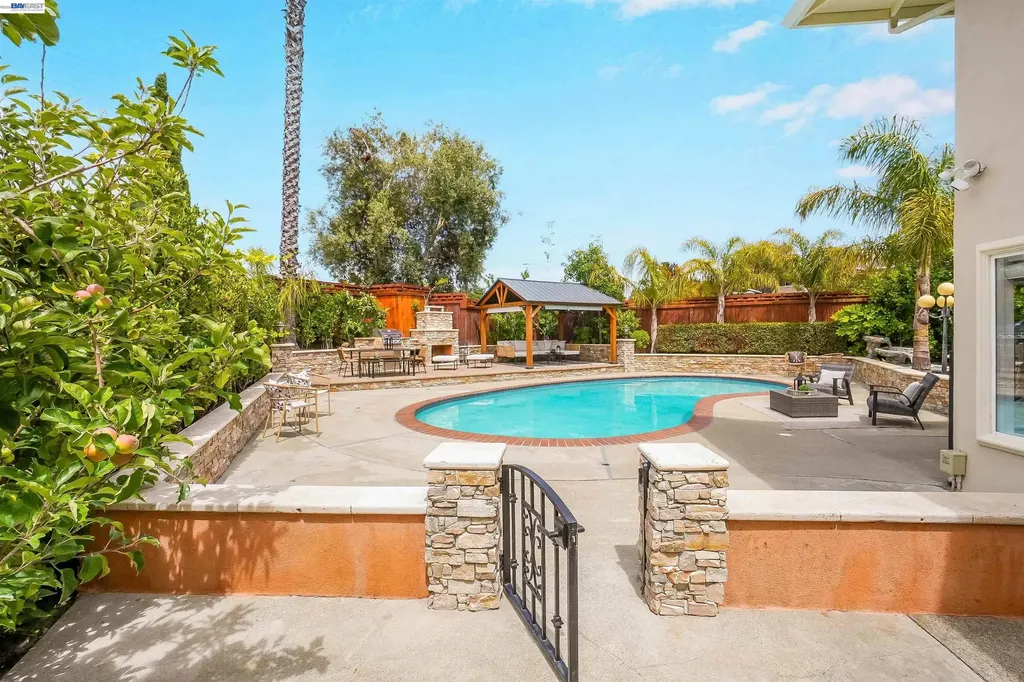 27734 Fallen Leaf Court Hayward CA 94542