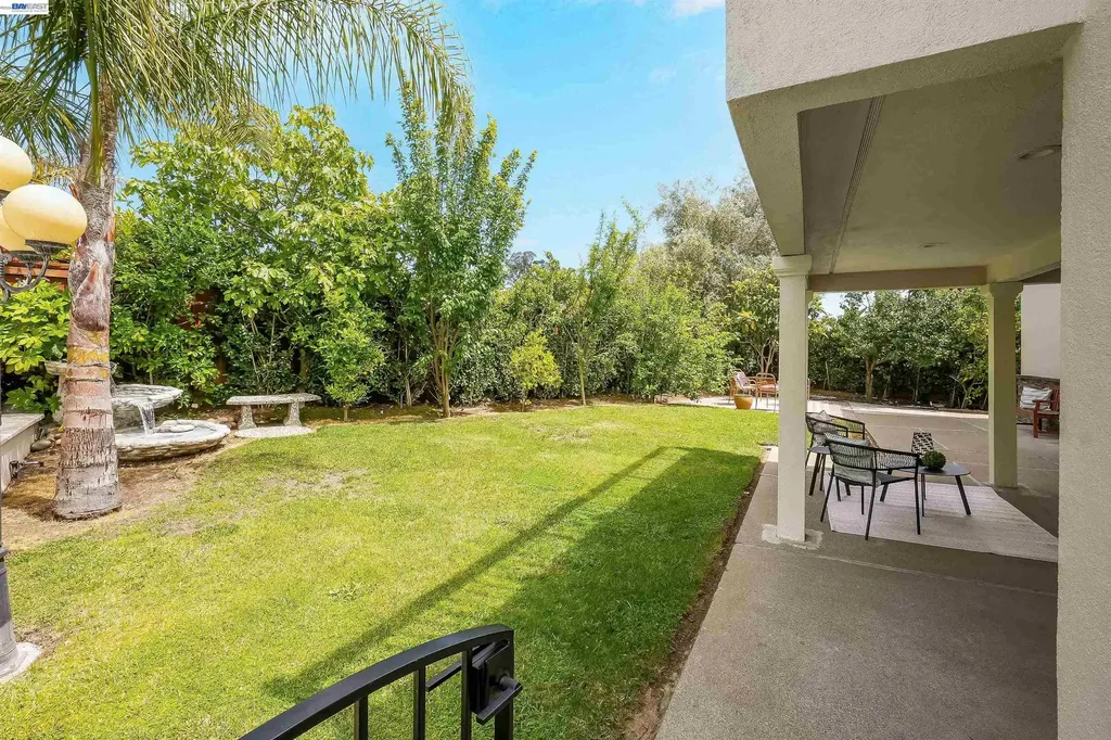 27734 Fallen Leaf Court Hayward CA 94542