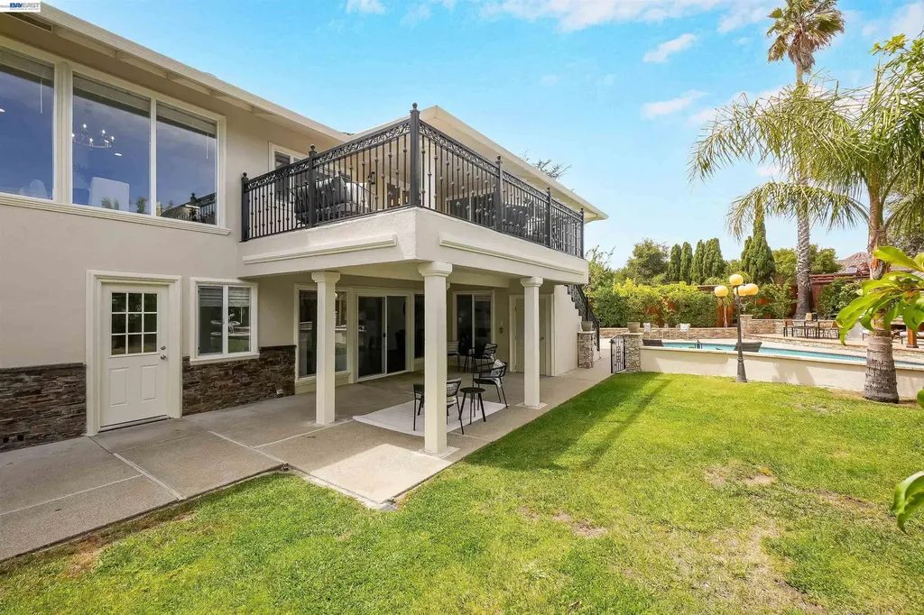 27734 Fallen Leaf Court Hayward CA 94542