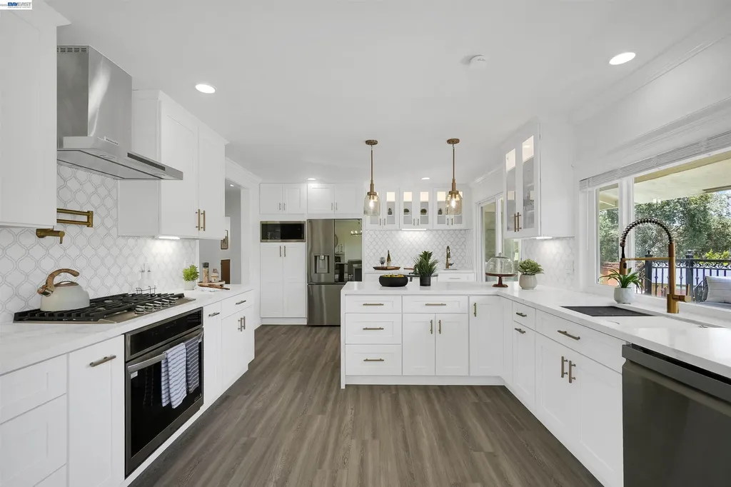 27734 Fallen Leaf Court Hayward CA 94542