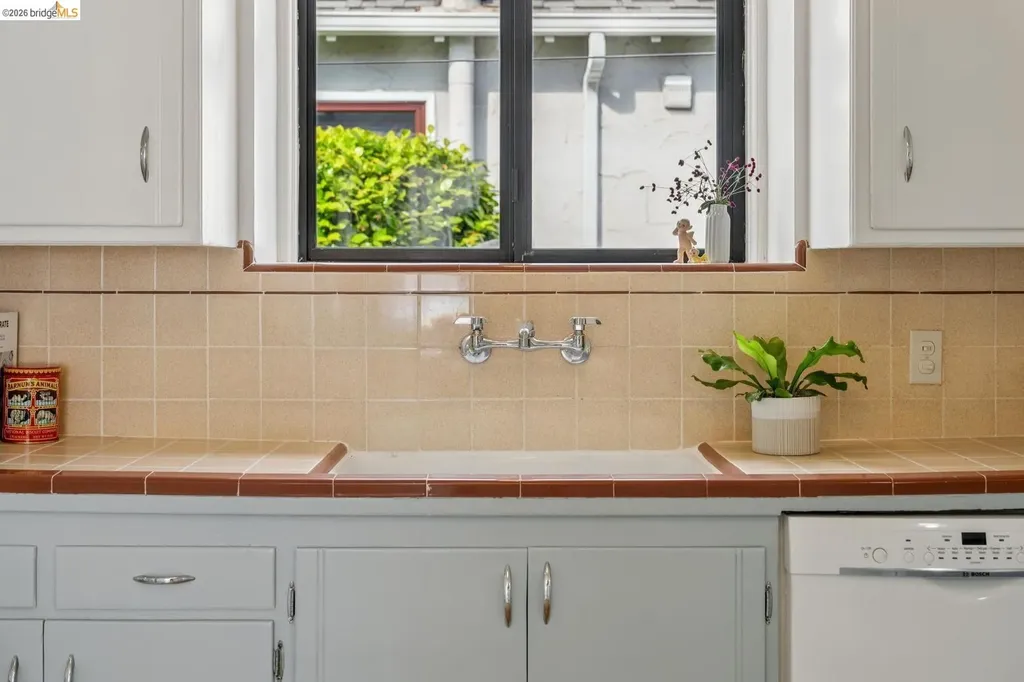 259 Broadmoor Boulevard San Leandro CA 94577