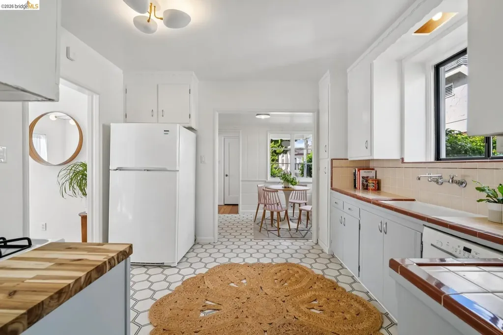 259 Broadmoor Boulevard San Leandro CA 94577