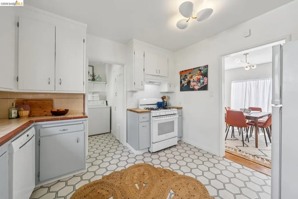 259 Broadmoor Boulevard San Leandro CA 94577