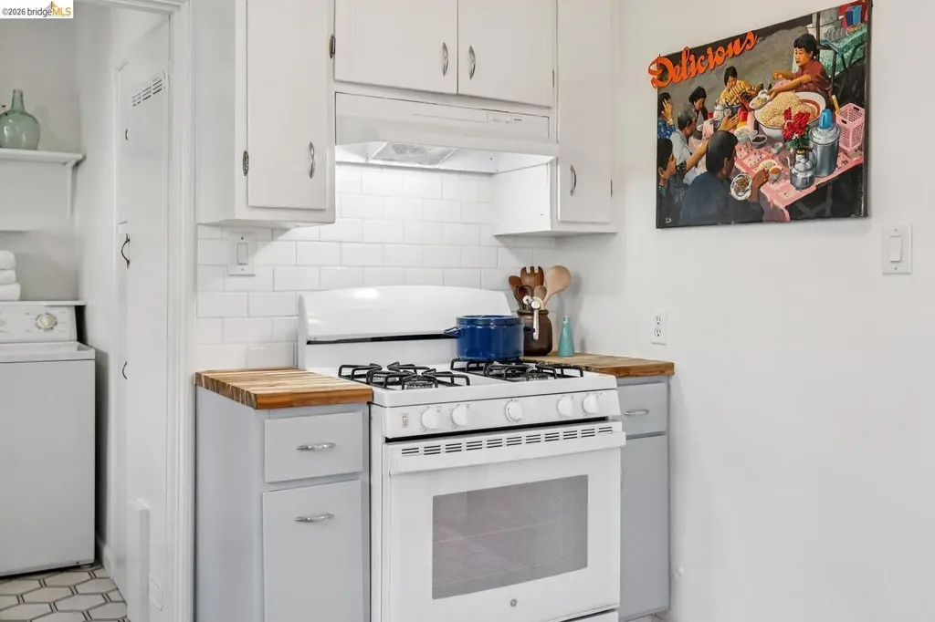 259 Broadmoor Boulevard San Leandro CA 94577
