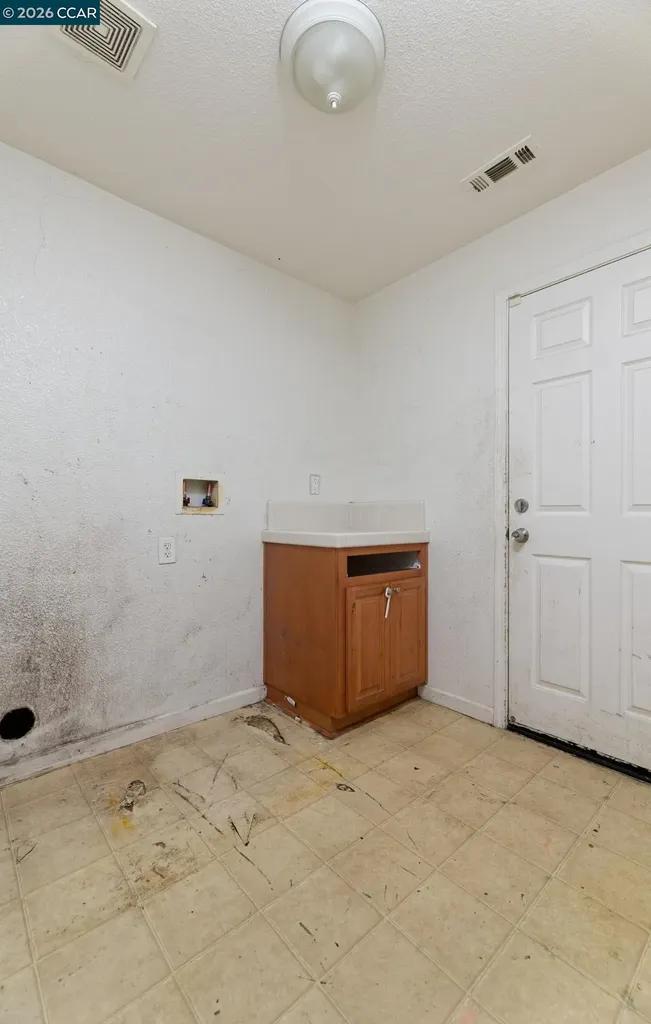 129 Picasso Drive Oakley CA 94561